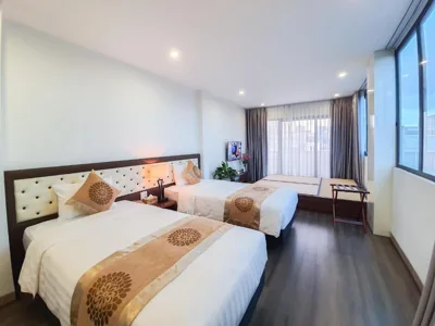 Zweibettzimmer mit eigenem Bad — REIWA INN APARTMENT